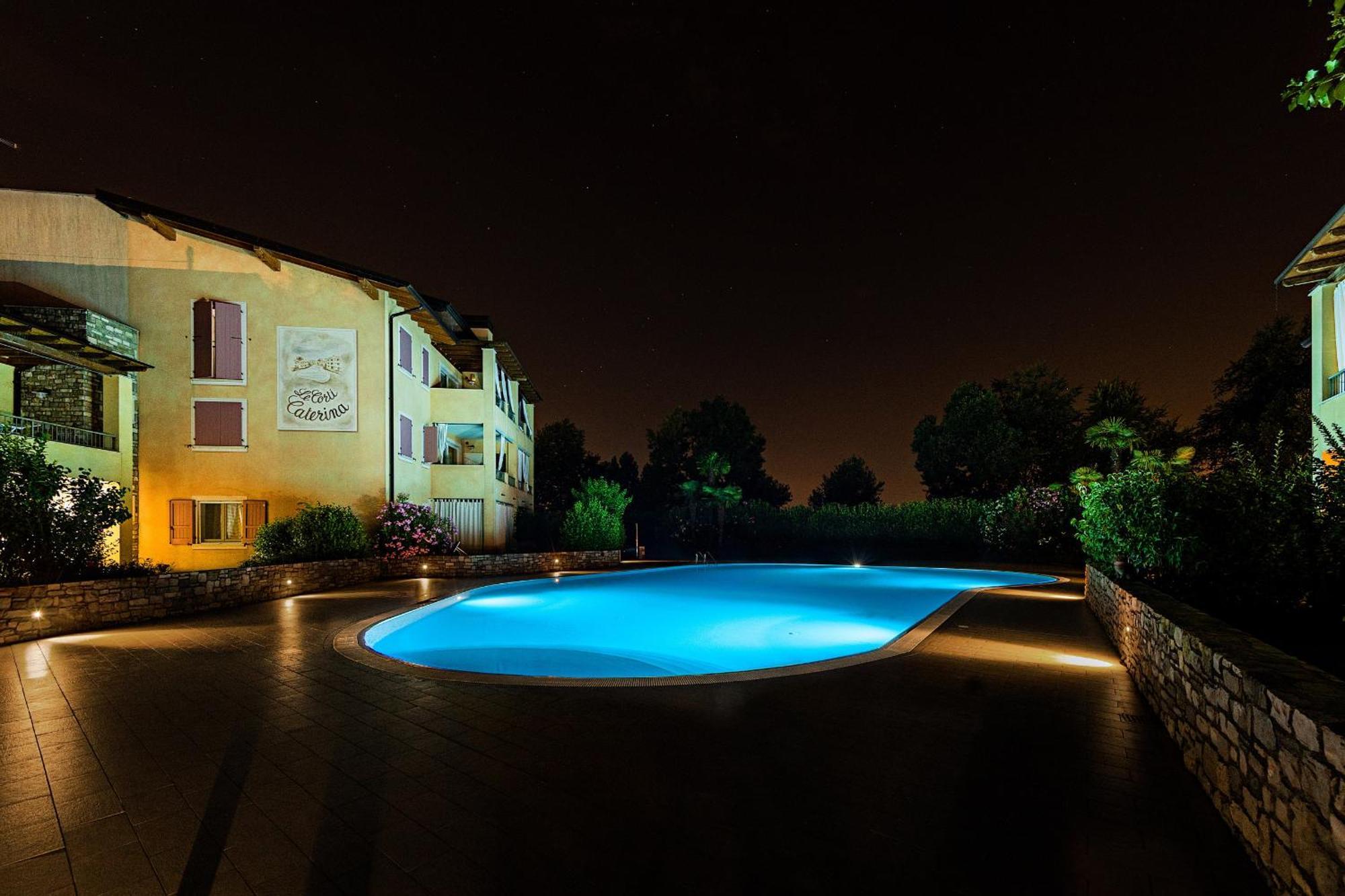 Le Corti Caterina Apartments With Pool By Wonderful Italy Desenzano del Garda Eksteriør billede
